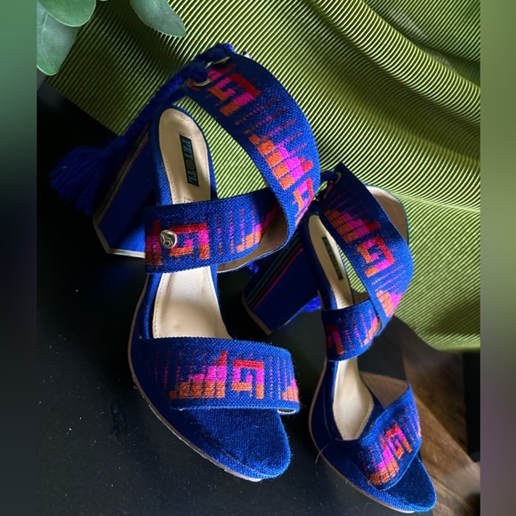 Liverpool Peyotl Heels - Picture 2 of 8